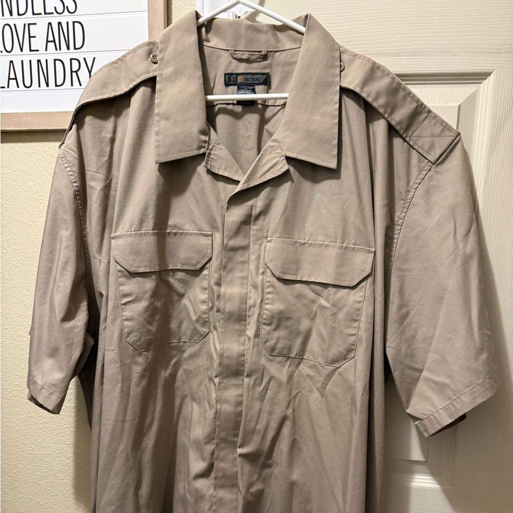 5.11 Tactical Men's Beige Short Sleeve Shirt Jacket